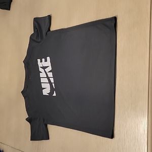 Boy's Nike Dri-fit tee